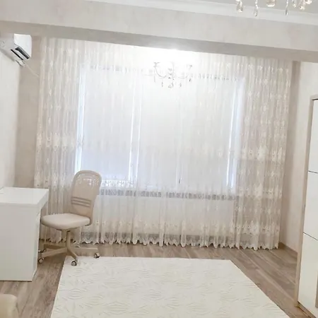 Center Apartment On Albisoara Street Chişinău Esterno foto