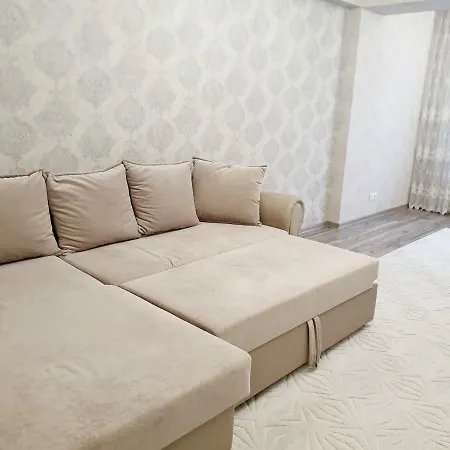 Center Apartment On Albisoara Street Chişinău Esterno foto