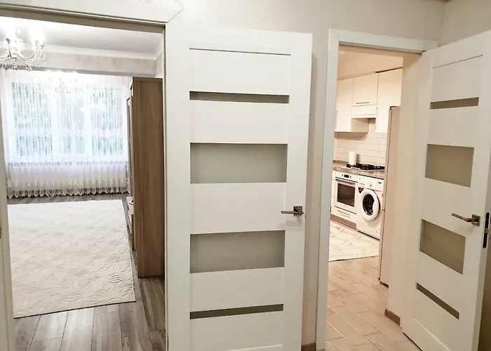 Center Apartment On Albisoara Street