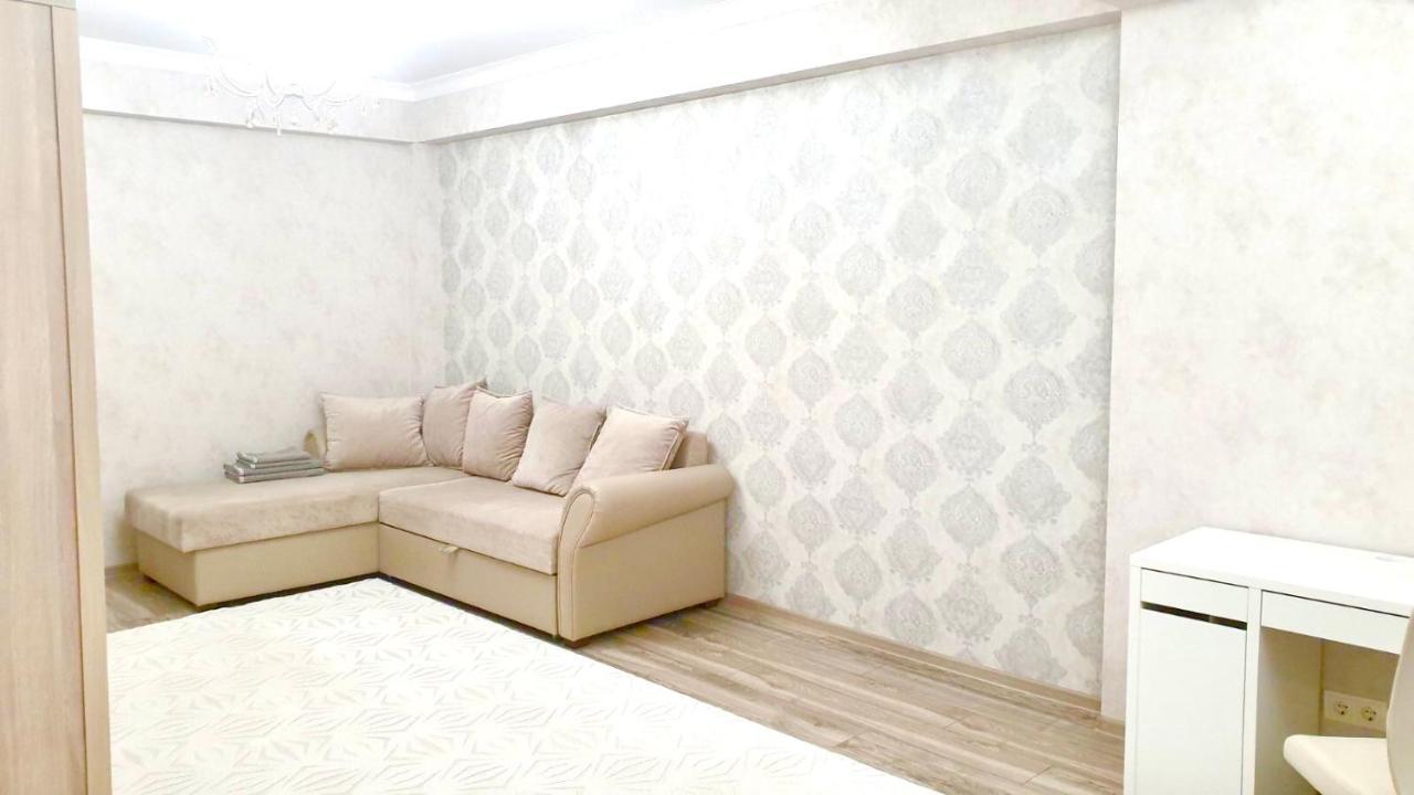 Center On Albisoara Street *