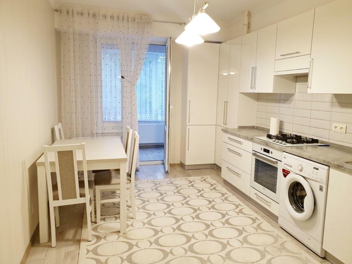 Appartamento Center On Albisoara Street *